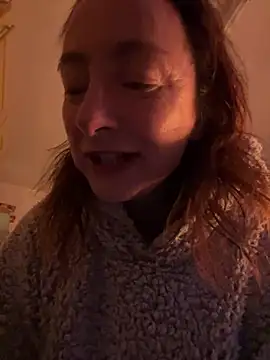 LouiseTswing online show from December 2024 04:20:01 PM