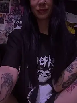 MissMidnightUK online show from February 2026 12:27:02 AM