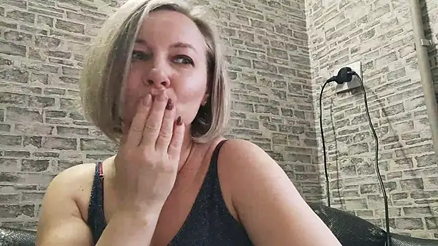 EdithManning online show from January 2025 12:21:01 PM