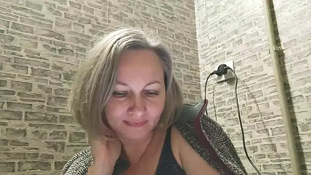 EdithManning online show from January 2025 03:51:01 PM