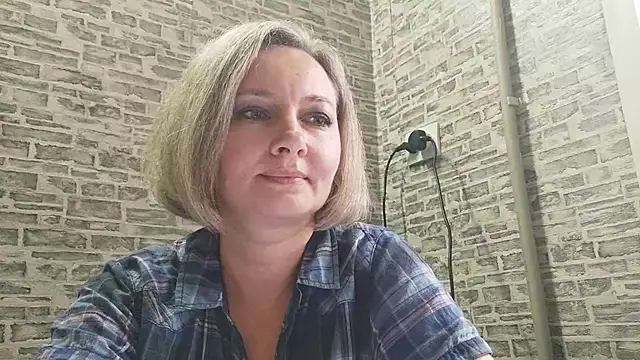 EdithManning online show from January 2025 09:03:01 AM