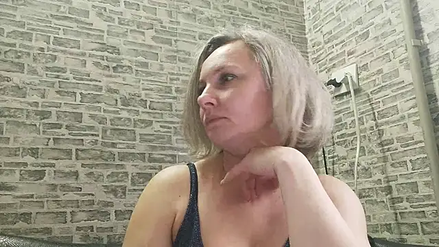 EdithManning online show from March 2025 12:57:02 PM