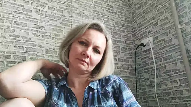 EdithManning online show from March 2025 09:28:01 AM