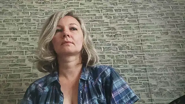 EdithManning online show from October 2025 05:43:02 AM