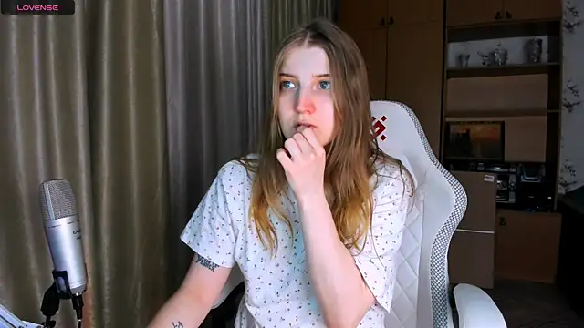 princessaalicc online show from February 2026 04:29:01 PM