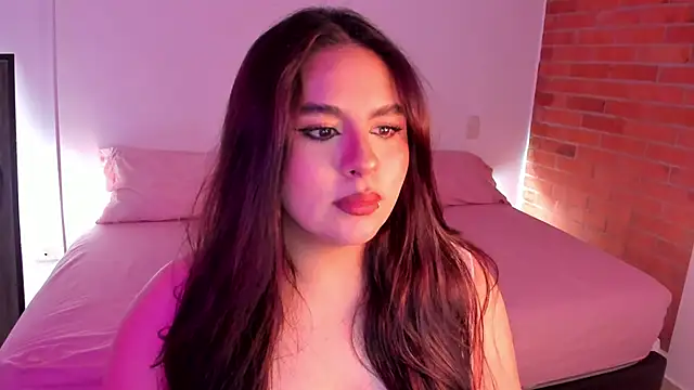 charlotte blass online show from September 2025 02:36:02 AM