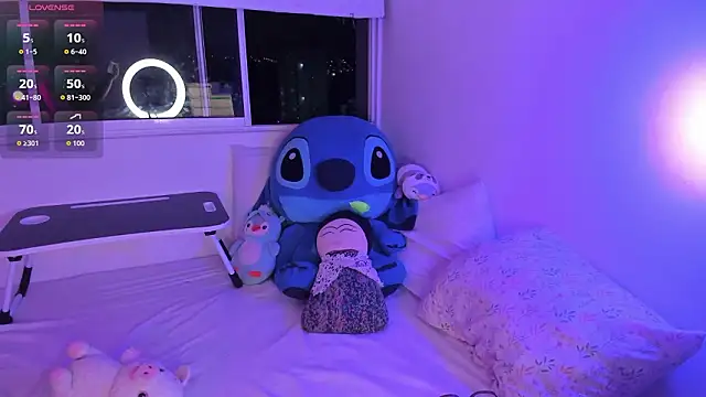 charlotte blass online show from February 2026 01:43:02 AM