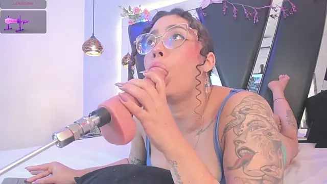 antonelllepiercee online show from July 2026 12:48:02 PM