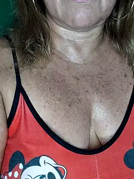 Kasandra Ho online show from November 2025 08:09:02 PM