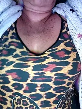 Kasandra Ho online show from December 2025 08:41:02 AM