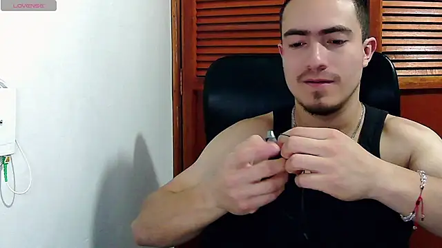 dragon1006 online show from May 2026 03:35:02 AM