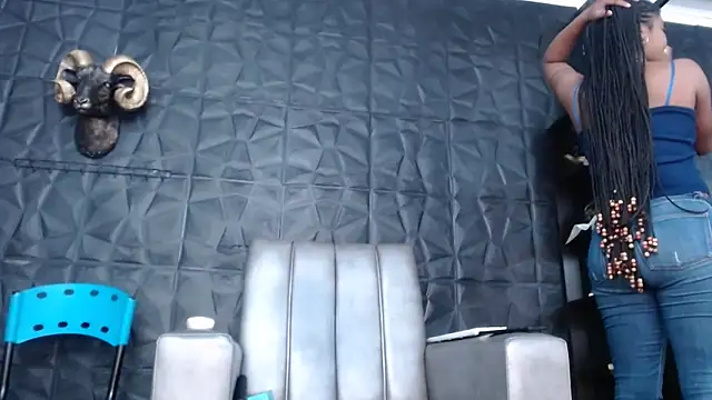 Snapshot of Hanna_Fox_69 chatting on October 2025 12:14:02 PM Hanna Fox 69 online show from October 2025 12:14:02 PM