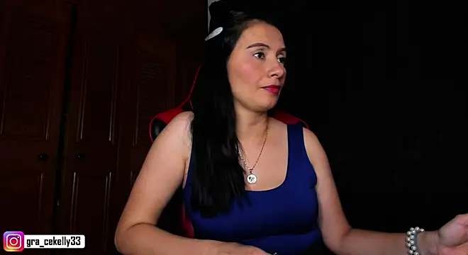 gracekelly12 online show from December 2024 10:00:01 PM