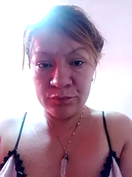 Skylar-Vox- online show from October 2025 02:35:01 PM