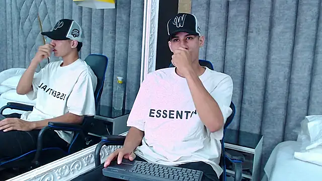 Snapshot of JakeMoxley chatting on February 2025 12:37:01 PM JakeMoxley online show from February 2025 12:37:01 PM