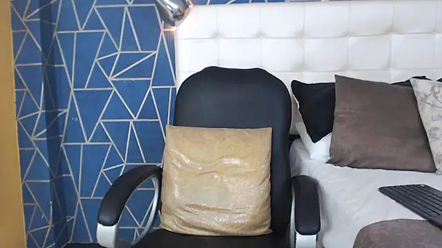 Snapshot of JakeMoxley chatting on February 2025 03:38:01 PM JakeMoxley online show from February 2025 03:38:01 PM