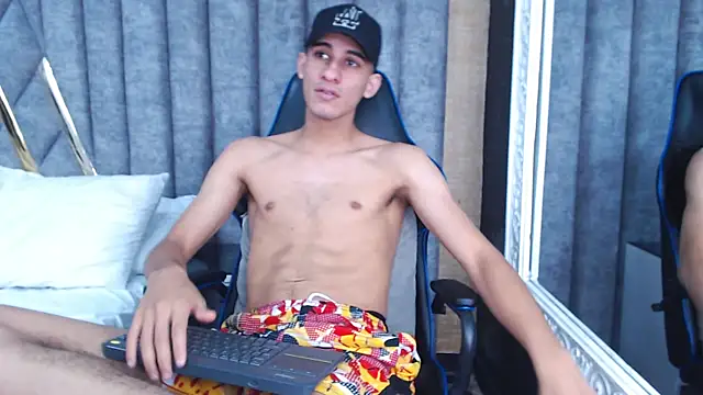 Snapshot of JakeMoxley chatting on February 2025 03:52:01 PM JakeMoxley online show from February 2025 03:52:01 PM