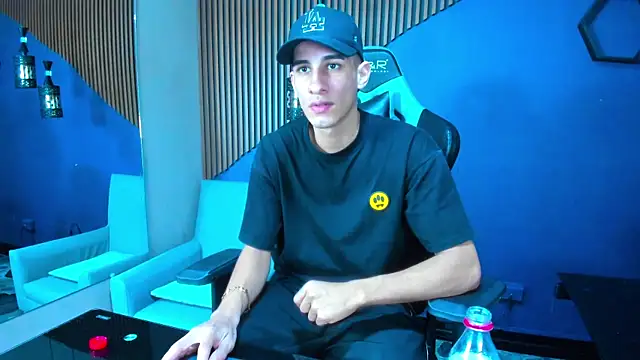 Snapshot of JakeMoxley chatting on March 2025 07:48:01 PM JakeMoxley online show from March 2025 07:48:01 PM