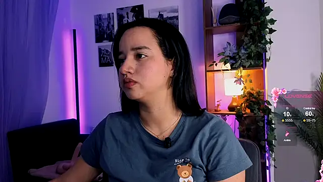 emilyrouxe online show from September 2025 03:56:01 PM