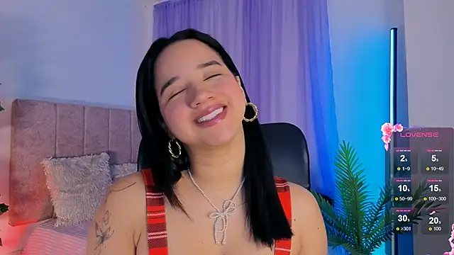 emilyrouxe online show from November 2025 04:17:01 PM