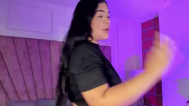 EmmaBecket2 online show from February 2026 09:32:01 PM