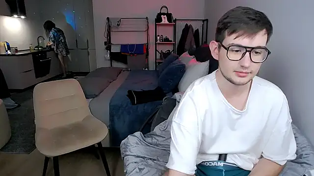 Tanya M online show from April 2026 07:07:02 PM