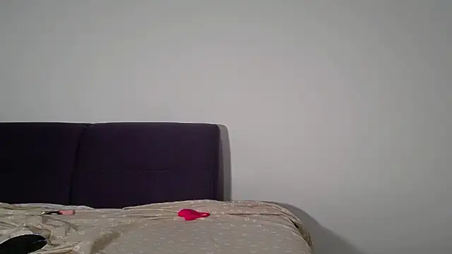 Julianna68 online show from September 2025 05:36:02 PM