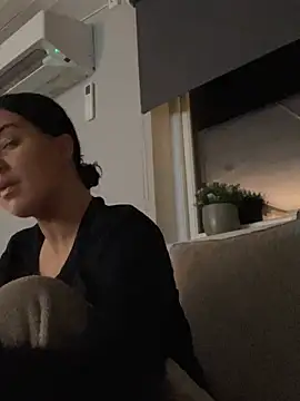 eemsii online show from February 2025 06:15:02 PM