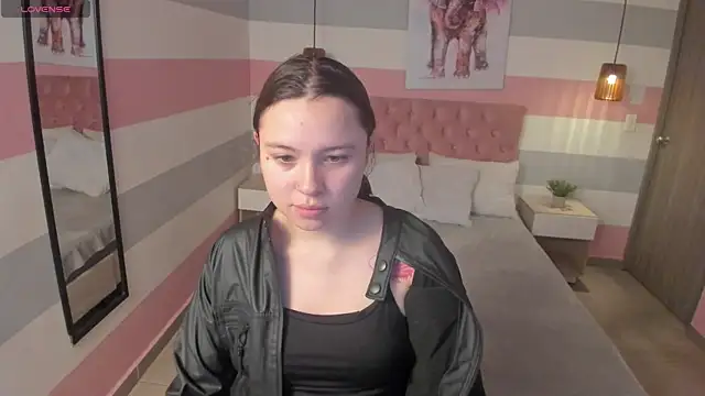 Snapshot of Carol_Pinter chatting on January 2025 01:43:01 PM Carol Pinter online show from January 2025 01:43:01 PM