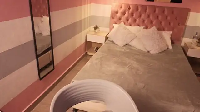 Snapshot of Carol_Pinter chatting on February 2026 01:14:01 PM Carol Pinter online show from February 2026 01:14:01 PM