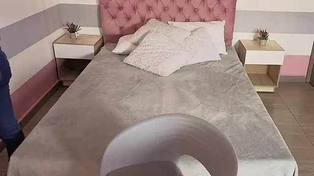 Snapshot of Carol_Pinter chatting on February 2026 08:05:01 PM Carol Pinter online show from February 2026 08:05:01 PM