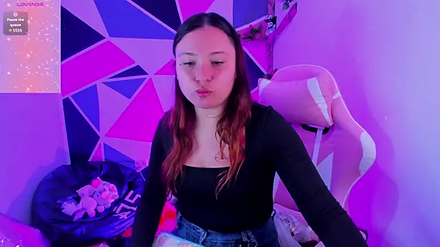 Snapshot of Carol_Pinter chatting on April 2026 05:47:02 PM Carol Pinter online show from April 2026 05:47:02 PM