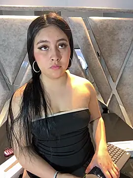 Snapshot of Annie9_ chatting on November 2025 05:18:01 AM Annie9 online show from November 2025 05:18:01 AM