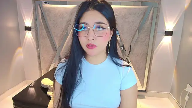 Snapshot of Annie9_ chatting on January 2026 04:15:01 AM Annie9 online show from January 2026 04:15:01 AM