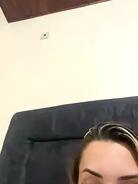 Snapshot of hotskinny1 chatting on December 2024 12:30:01 AM hotskinny1 online show from December 2024 12:30:01 AM