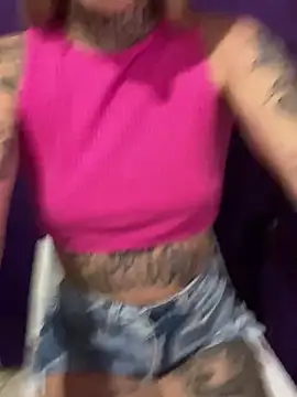 Snapshot of hotskinny1 chatting on January 2025 05:47:02 PM hotskinny1 online show from January 2025 05:47:02 PM