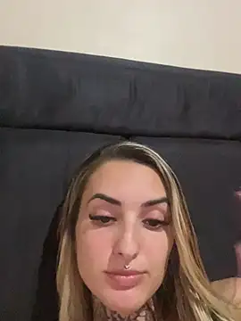 Snapshot of hotskinny1 chatting on March 2025 01:58:01 AM hotskinny1 online show from March 2025 01:58:01 AM