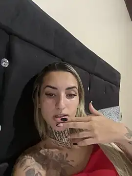 Snapshot of hotskinny1 chatting on March 2025 06:00:02 PM hotskinny1 online show from March 2025 06:00:02 PM