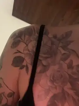 Snapshot of hotskinny1 chatting on March 2025 12:40:02 AM hotskinny1 online show from March 2025 12:40:02 AM