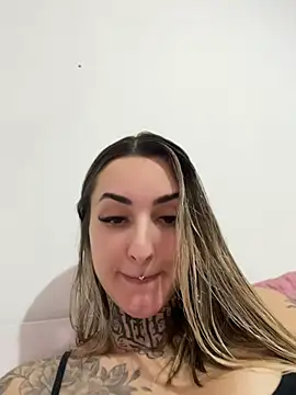 hotskinny1 online show from May 2026 03:39:02 PM