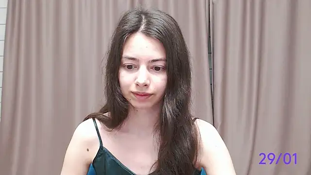 Snapshot of sweet_sweet_angel chatting on January 2025 02:51:01 AM sweet sweet angel online show from January 2025 02:51:01 AM