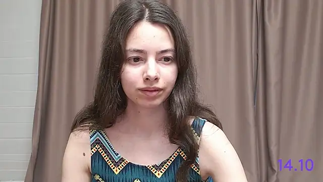 Snapshot of sweet_sweet_angel chatting on October 2025 09:43:02 AM sweet sweet angel online show from October 2025 09:43:02 AM