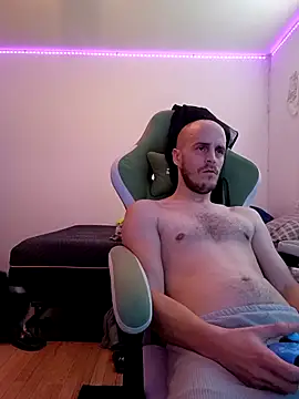 Snapshot of tryinitoutagain chatting on January 2025 09:04:02 PM tryinitoutagain online show from January 2025 09:04:02 PM