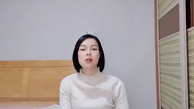 Linda-LL online show from January 2025 11:11:01 AM