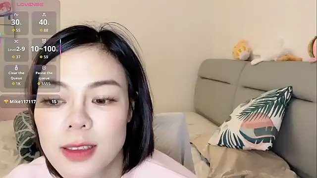 Linda-LL online show from April 2026 03:52:01 AM