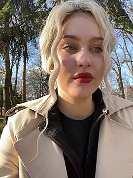 KikiWatson online show from January 2025 11:13:02 AM