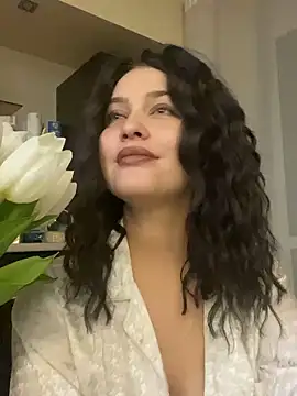 KikiWatson online show from February 2025 05:04:02 PM