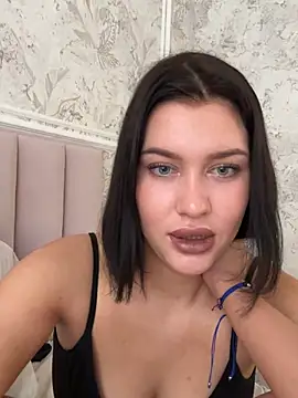 KikiWatson online show from February 2026 07:23:02 AM