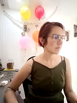 Snapshot of your_red_rose_ chatting on December 2024 04:49:01 PM your red rose online show from December 2024 04:49:01 PM