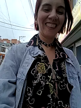 Snapshot of your_red_rose_ chatting on December 2024 10:47:01 PM your red rose online show from December 2024 10:47:01 PM